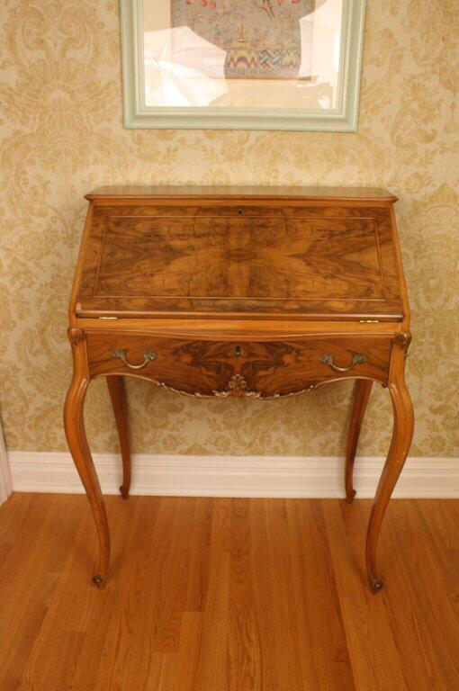 AuctionTBS's tweet photo. #Antique French StyleLadies Writing #Desk #dropfront on http://t.co/2FfRq5c8Ns http://t.co/45JXL21oYC