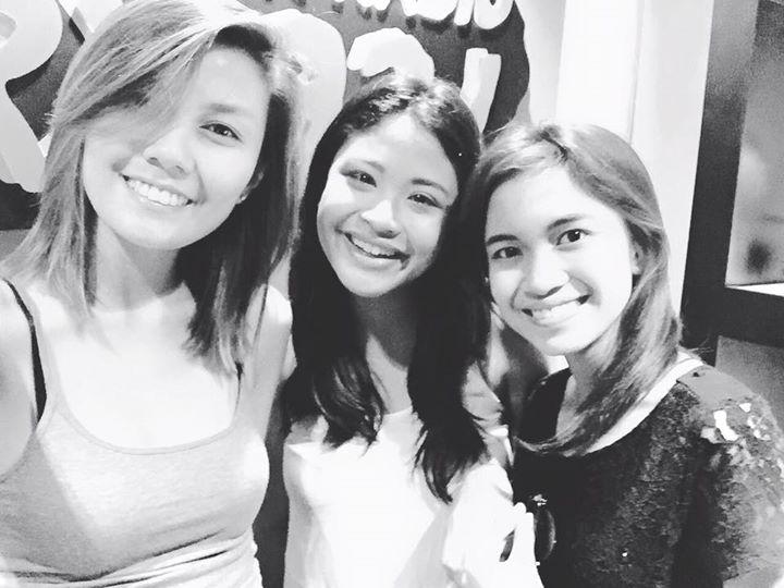 RX931's tweet photo. Greets & requests with #IAmAMonster! It's #Hip26, baby! - @lexyangeles | @coelibeans | @triciaquintero http://t.co/6O1ubuMtlp