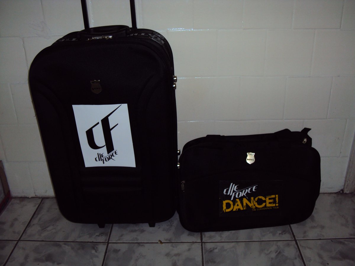 SuelySalgueiro's tweet photo. @OfficialChehon Look at this ..
Wherever I go you're with me. #CheForce #muchlove. http://t.co/x2X2LZlfe7