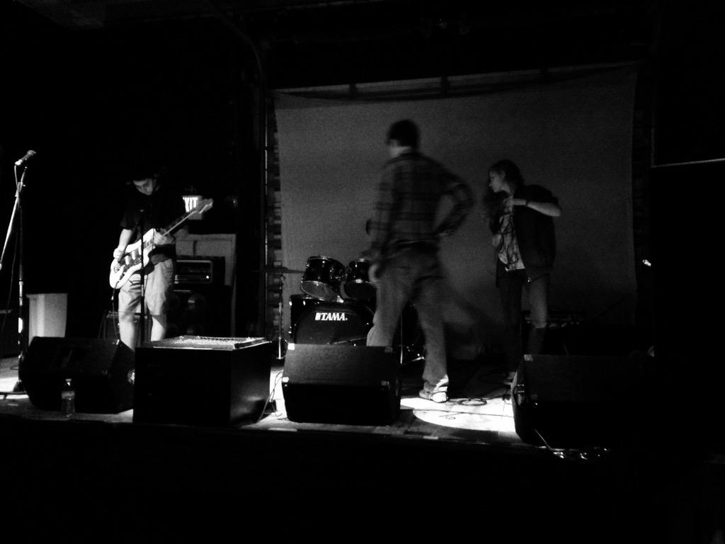 Terrace38band's tweet photo. Gear'in up! http://t.co/hAmkTrn48k