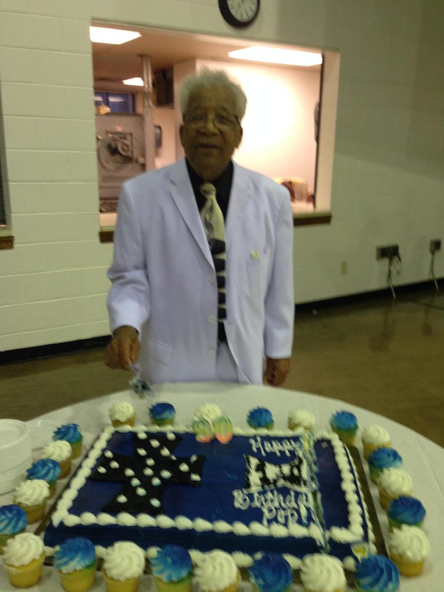 ducoachflint's tweet photo. Celebrating my grandfathers 90th bday. We love you Pop. Psalm 24;5 http://t.co/EKlbIqRa0M