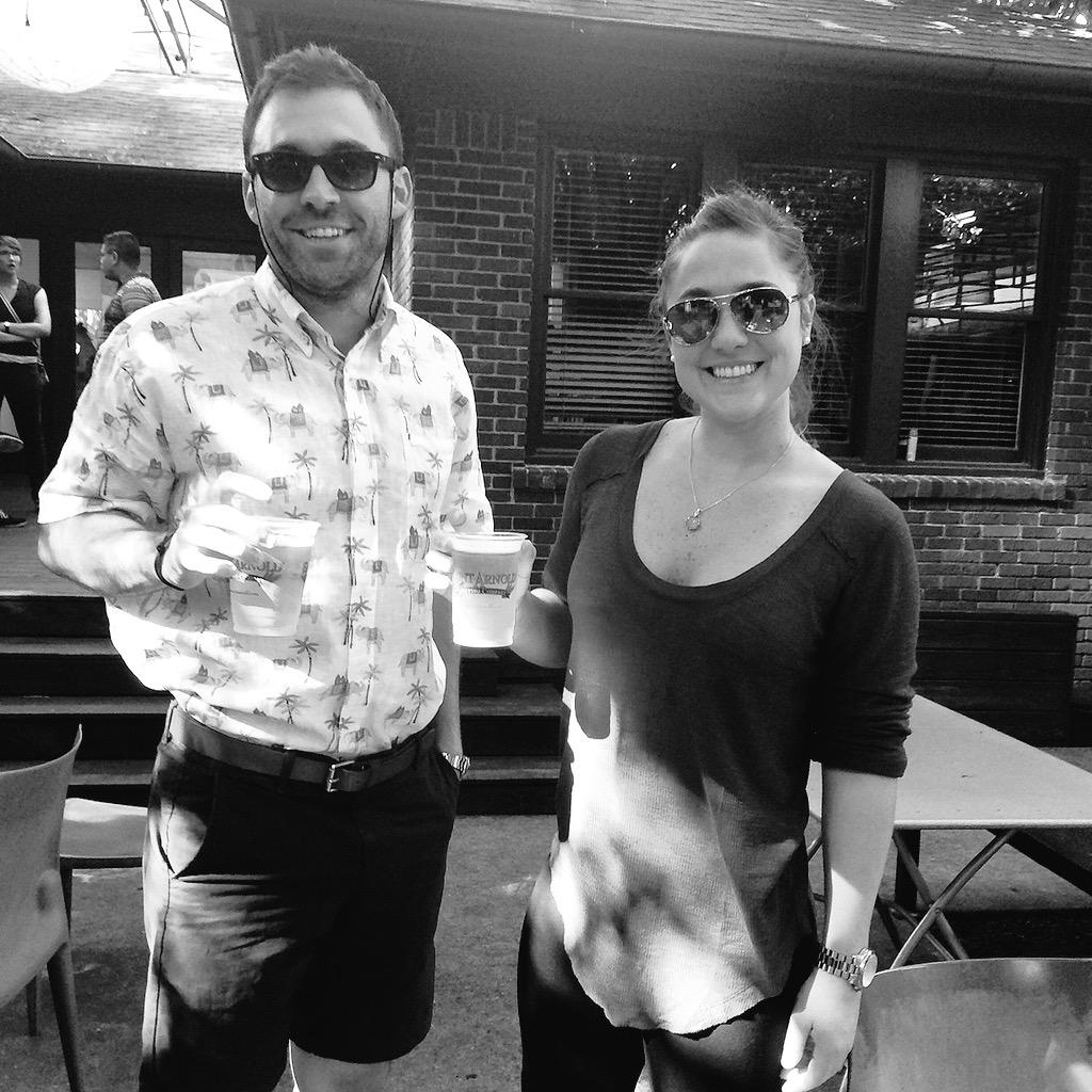 bunn_beazy's tweet photo. Pub crawlin' waiting on my boo @JJWatt at stones throw.#brothersisterfun #jjwattIsInForATreat #pubcrawl #houstonlyfe http://t.co/t1ivvnoiZW