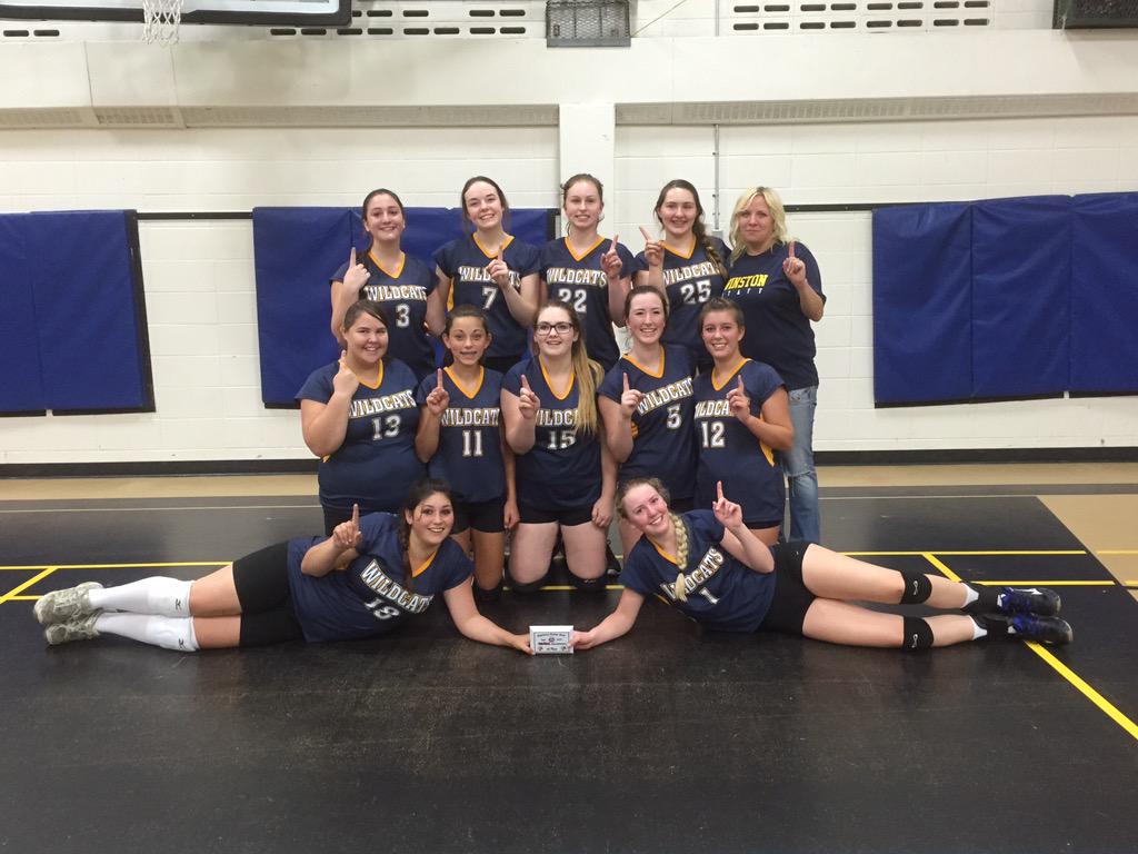 KtLeBlanc15's tweet photo. First win as a wildcat! #gold http://t.co/vZ5AAmaEaz