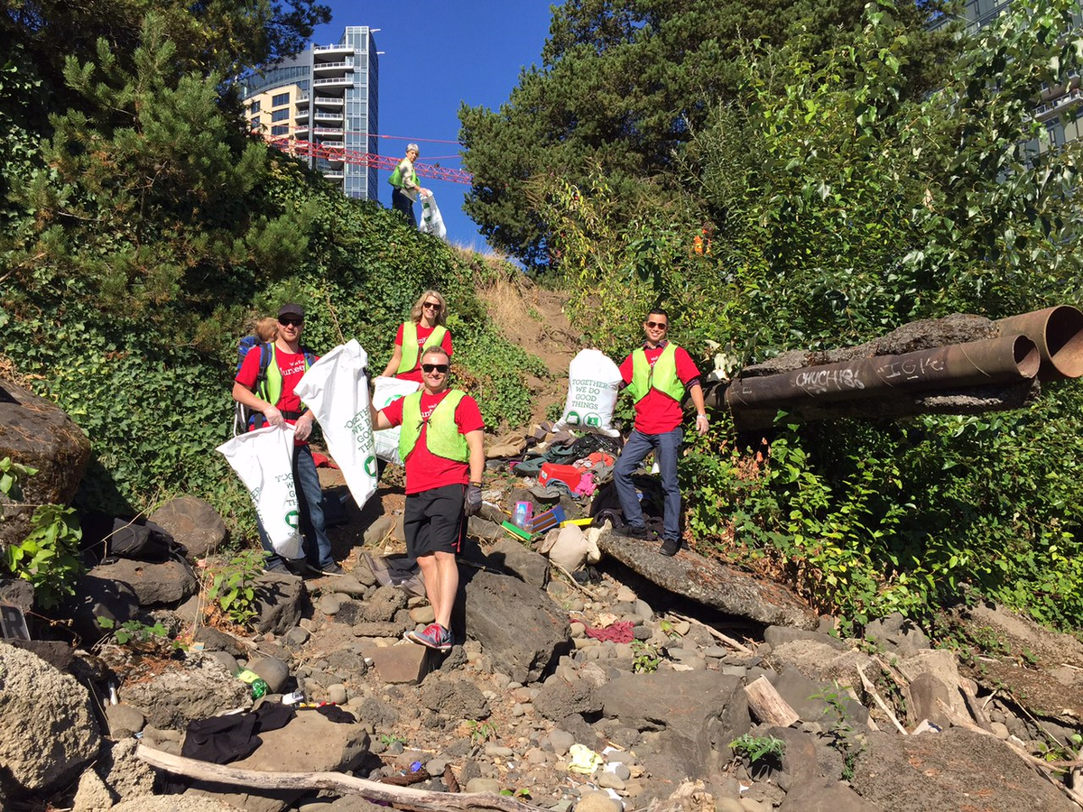SOLVEinOregon's tweet photo. Amazing things happen when we work together! #solvethistogether #oregoncleanup http://t.co/JVjKyeSPoD