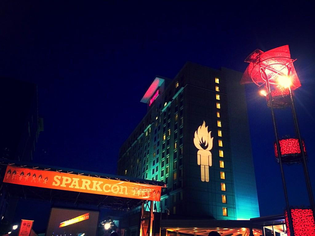 bmbryan's tweet image. @fashionSPARKcon is about to start! #sparkconX