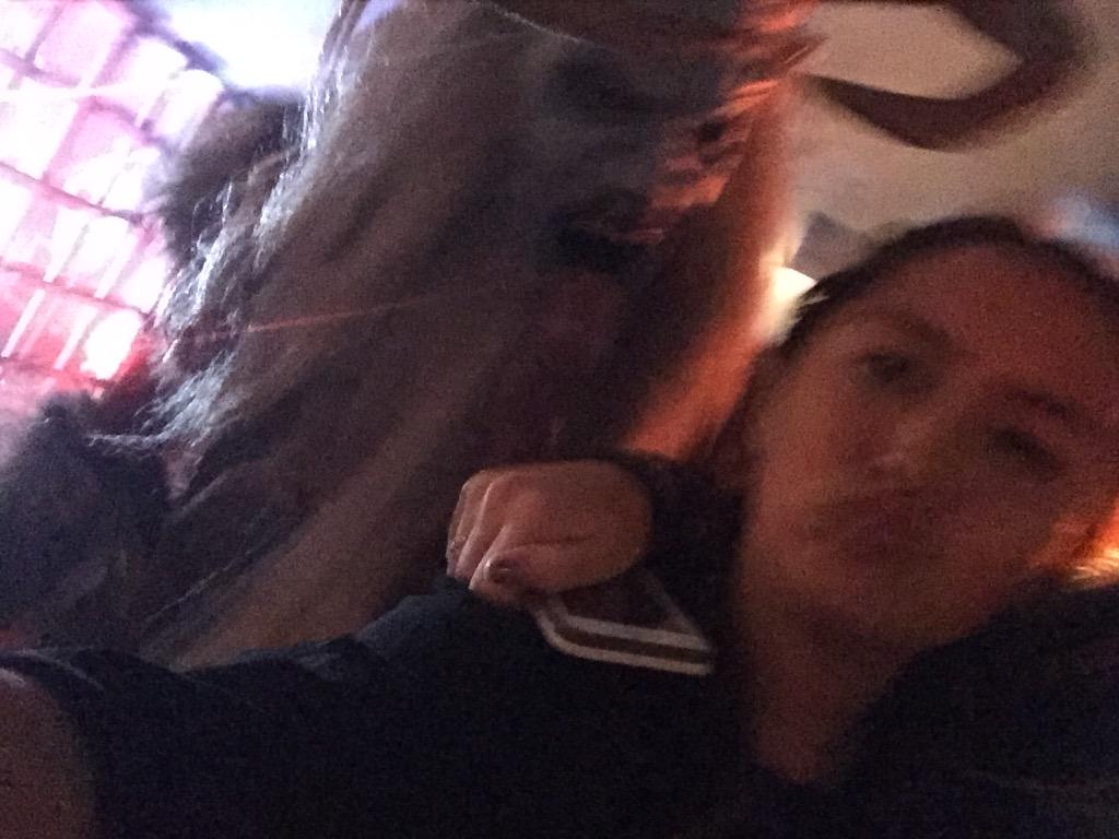 emmarosedriver's tweet photo. HALLOWEEN HORROR NIGHTS WAS AMAZING LAST NIGHT😈💖👽 http://t.co/PTqXDodpFZ