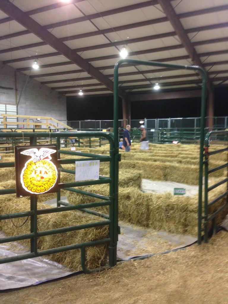 leecountyffa's tweet photo. Our members have been active at the fair all week. Today/tonight: the Ag Fact Hay Maze! #SpeakAg #NCFFA http://t.co/FPrQdTKZKL