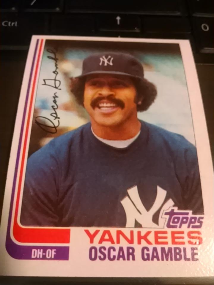 stalegum's tweet photo. What happened to Oscar Gamble's Afro between 1975-82 is a crime. #82T http://t.co/cij9rP9dgU