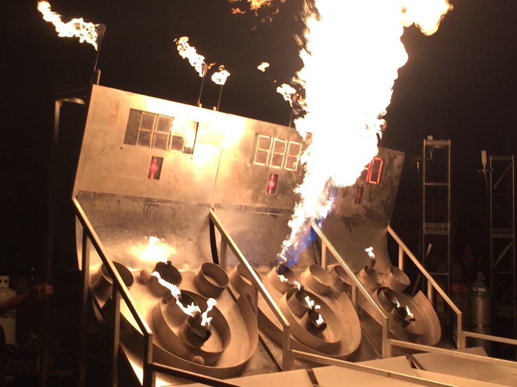HillhurstUnited's tweet photo. Much love to all the creative folks at @Beakerhead for a fantastic night! #Beakerhead2015 http://t.co/teFz0JhQoz