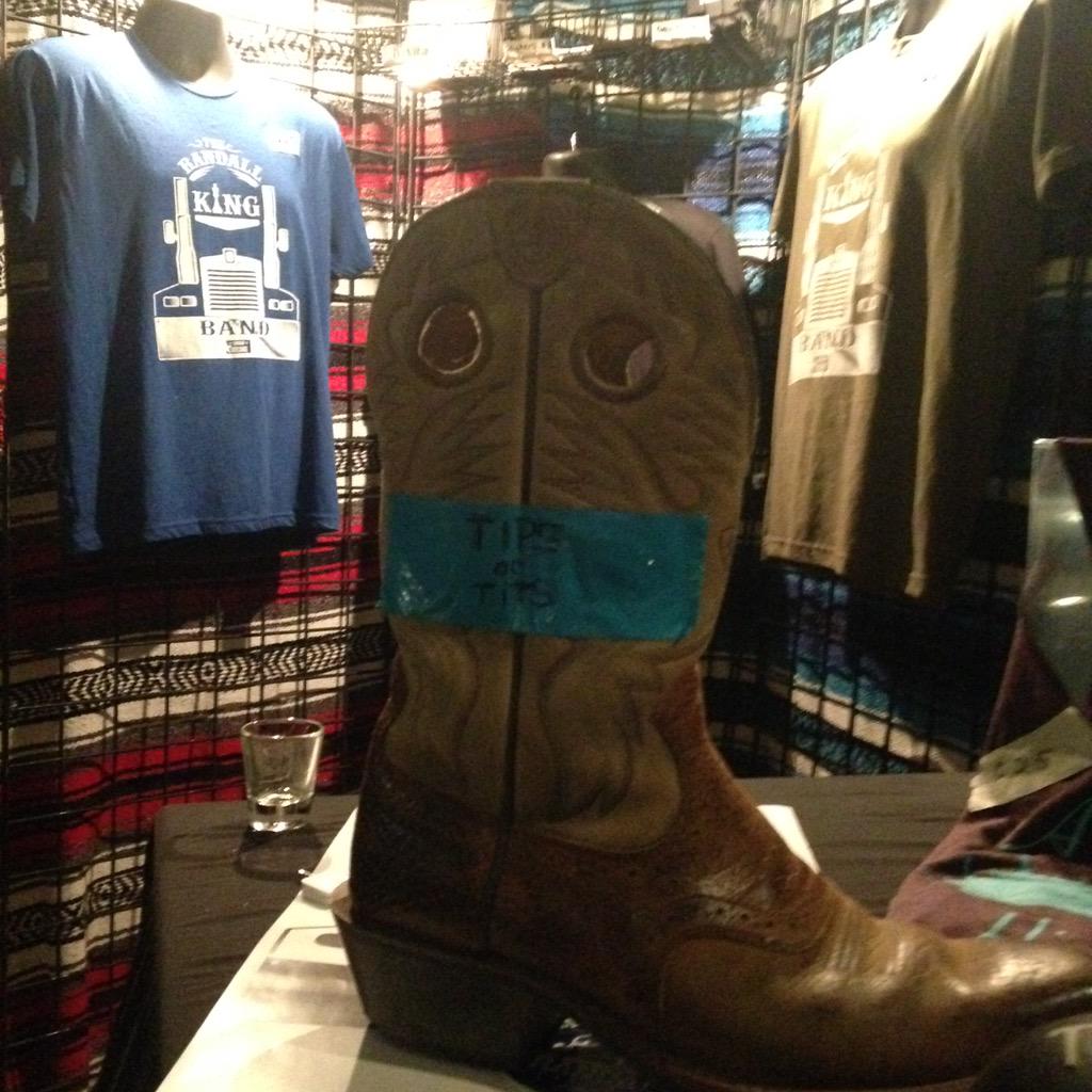 RandallKingBand's tweet photo. The tip jar for the evening, man what a fun weekend here at Grace O'Malley's! Insane crowd! #tipsortits http://t.co/e1iYYxPFq3