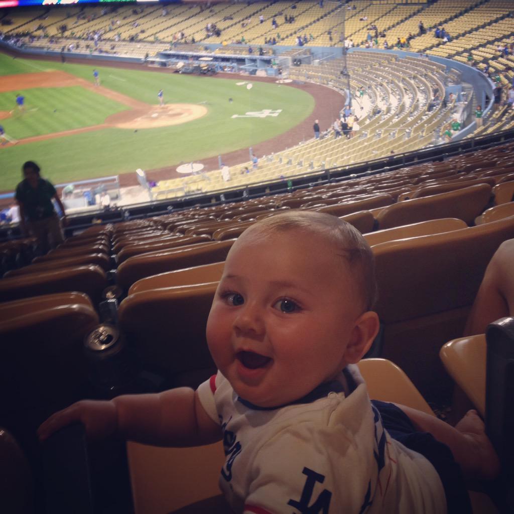 mell__e's tweet photo. #dodgers #firstdodgergame #mlb #ballparktour #datastrongfan #losangeles #la #espn #baseball http://t.co/zHyAjqsIyq
