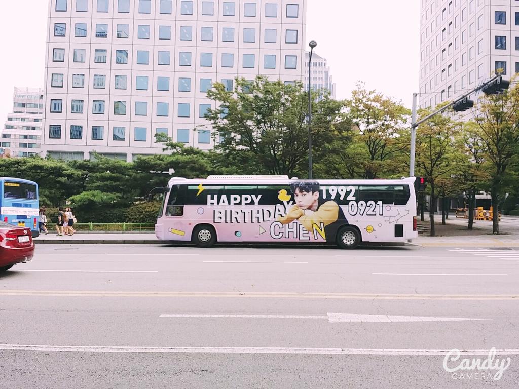 <a href="/chenbus_union/">붕붕첸유니온</a> 드디어 돌아돌아 붕붕첸을 봐써여!기사님께서 진짜 되게 친절하시구 귀여우셔서 좋았습니당~♡저희가 지하철 타러갈때 버스가 따라왔었나봐여ㅎㅎ타기전에두 또 봐서 기분 좋았어여♡