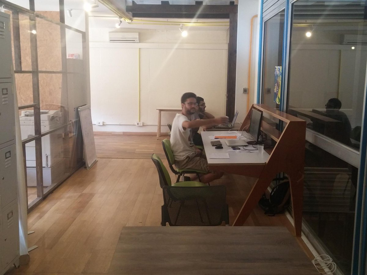 MEGAplayco's tweet photo. As T-sleye developer struggles to get up the rest of #MEGAgamejam teams keep going with 8 hours to go. @altcityme http://t.co/ZCbxl3EPsZ