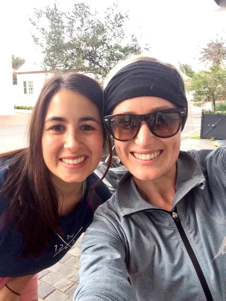 KirstenGerber's tweet photo. And marathon day commences! @CTMarathon @the12in12 @BlondeBing @StaceyRehbock @MillyRehbock Love This City! http://t.co/o27YETKXf8