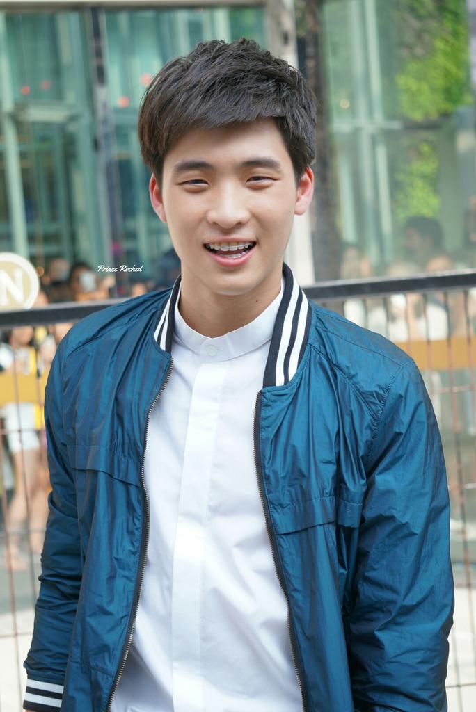 lompo23's tweet photo. @m34nismind น้องมีนผู้น่ารัก มีคนฝากบอกว่าลืมตาหน่อยเวลายิ้มอะ อิอิ #lovesickseason2 #waterboyythemovie #9entertain http://t.co/KMitefbCrF