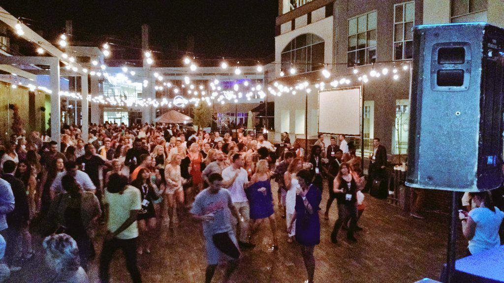 republicwirelss's tweet image. What is up #FinCon15?!?! Let's see what you got!!! #shakeitoff #afterparty