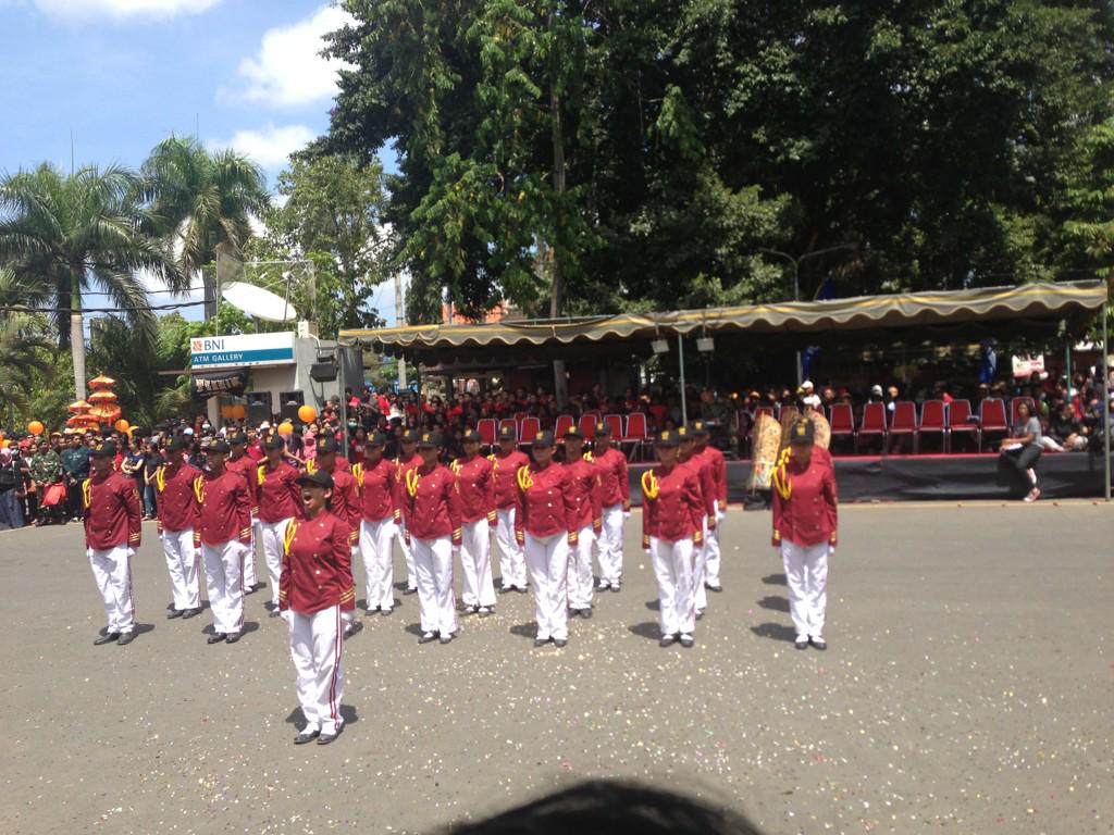 InfoUnud's tweet photo. Defile FISIP @BEMFISIPUNUD @HimpusFisipUnud #DIES53UDAYANA #PekanRayaUdayana http://t.co/Sxo4VNo3Lu