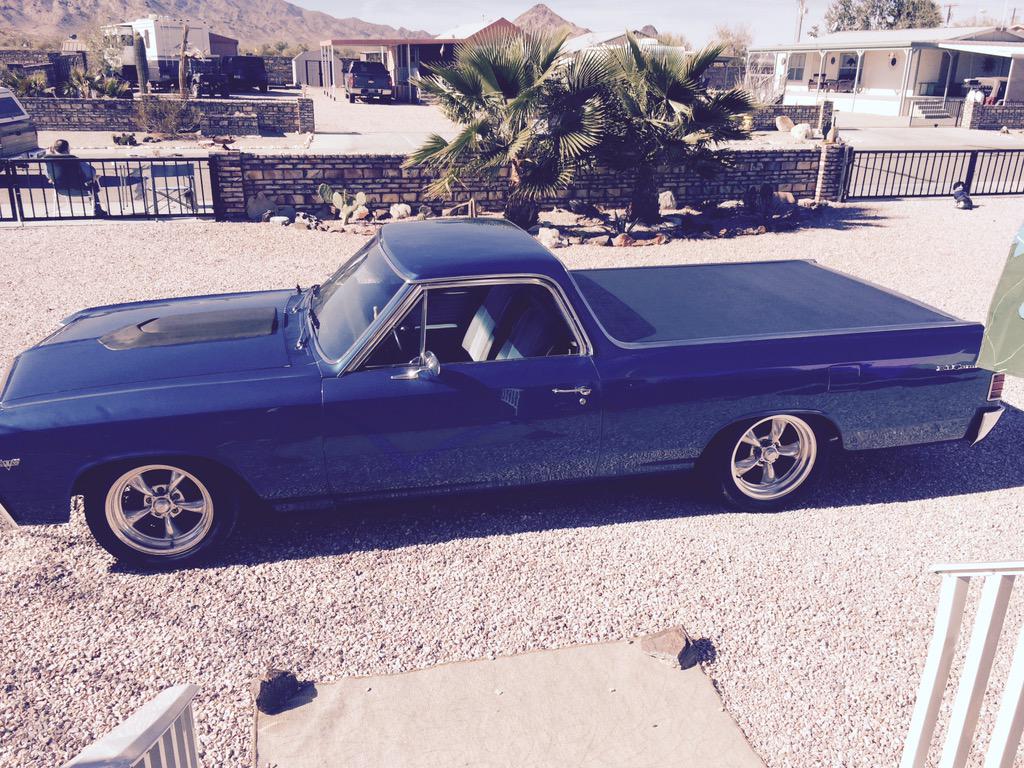 Snowbirdess's tweet photo. 1967 El camino, 427 engine in Quartzsite, AZ #mymusclecar http://t.co/pPAUQNcxkr