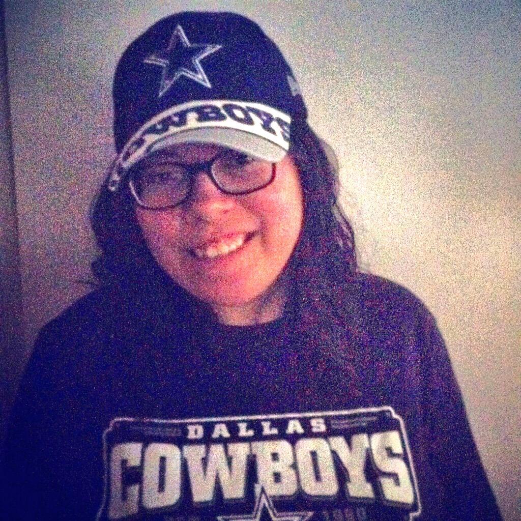 summer0001's tweet photo. @McDGreaterSA #FootballPack #Cowboys ! http://t.co/yvqoy3ZphA
