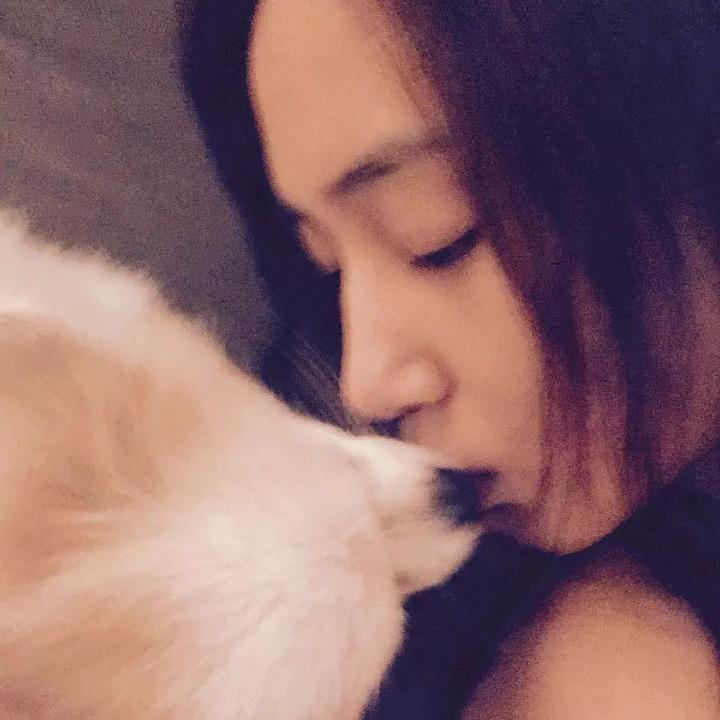 minhockr's tweet photo. @kwonyie tapi kok cium cium hani aja/? http://t.co/GlAVLFyLfj