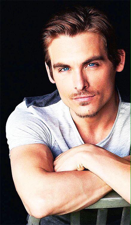 Happy 31st Birthday To Kevin Zegers!  