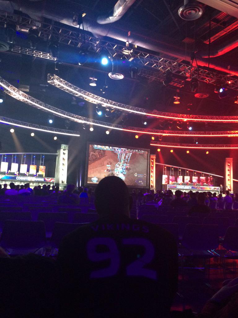 dirtyphrasee's tweet photo. Where are you? #HeroesOfTheStorm #HotS #finals http://t.co/xBFsz77nsb