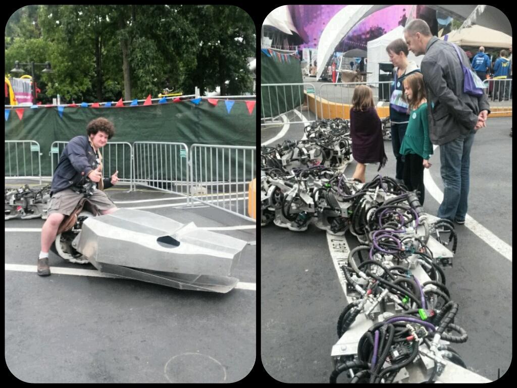 ehintergardt's tweet photo. #minimakerfaire #EMPSeattle #robosnake #K5evening spent day w @JimDever & awesome makers http://t.co/f7h7mBoU4b