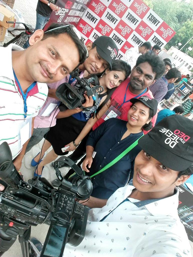 wisdomcinearts's tweet photo. #TwistDeo #Shoot #SrccYouthConfrence event cover by #WisdomArts #Deoaurjeenodo http://t.co/zs6zQ9AiiV