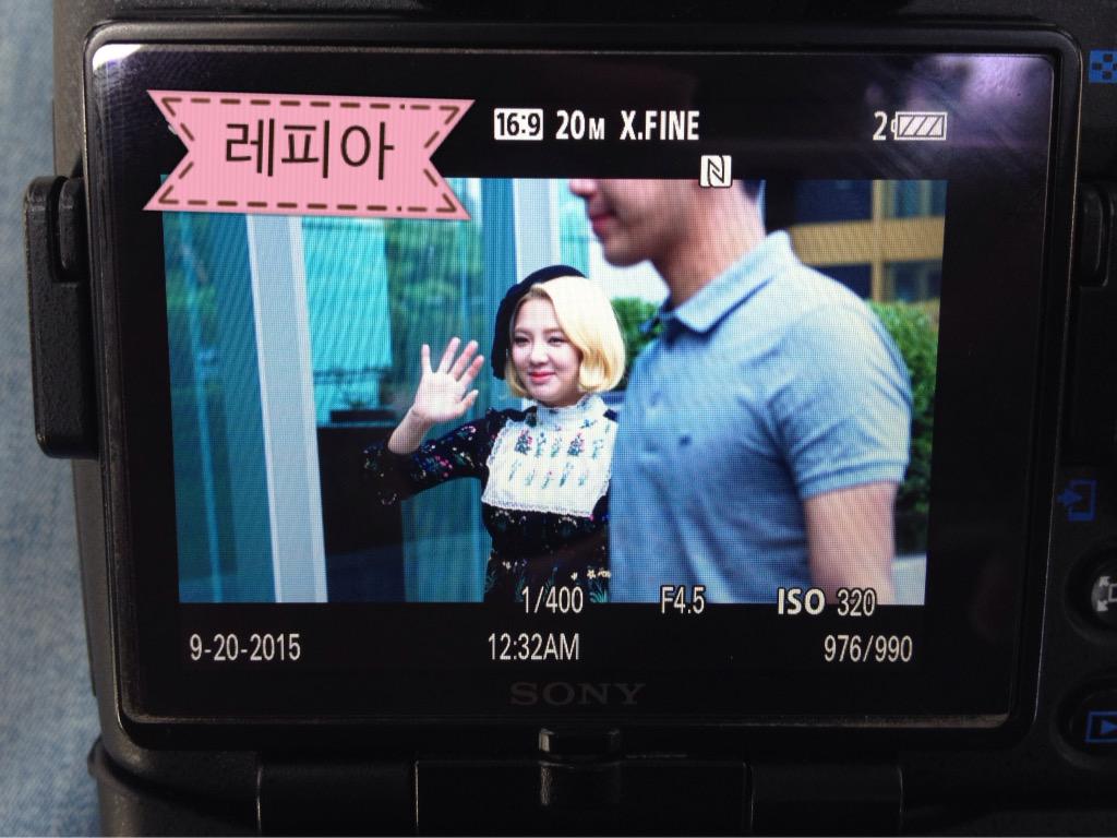 [PIC][20-09-2015]HyoYeon tham dự "HYOYEON's BIRTHDAY PARTY" tại SMTOWN Coex Artium vào trưa nay CPURBKrUsAAFTVq