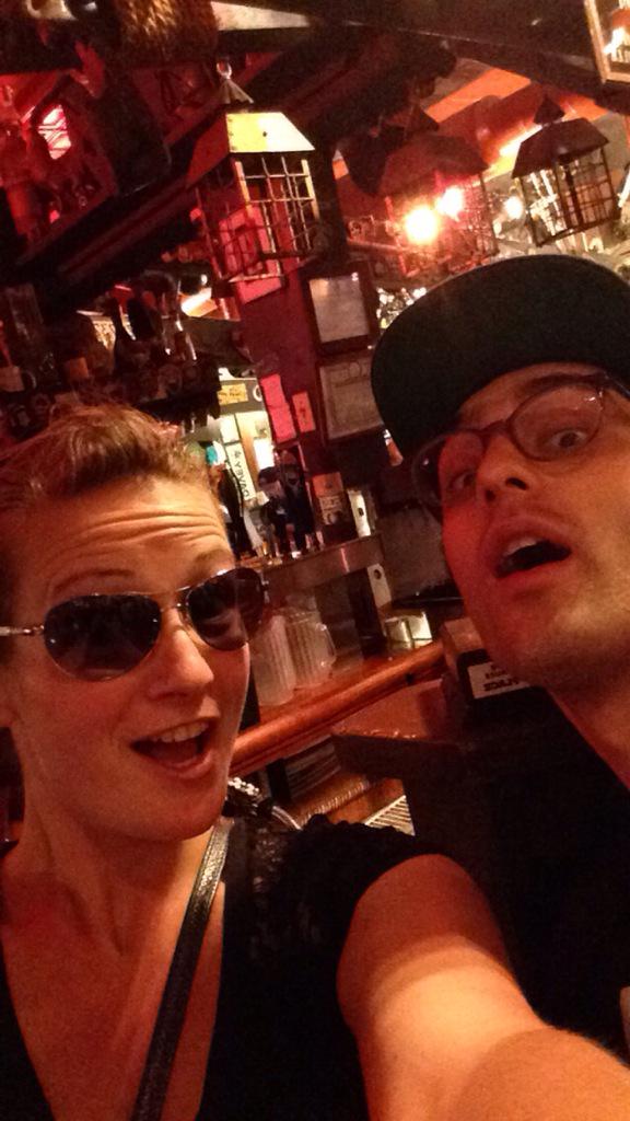 DeGroffJess's tweet photo. @djshiftee anchor bar in #BuffaloNY oldie but goodie!!! http://t.co/IzzEp0kjbO