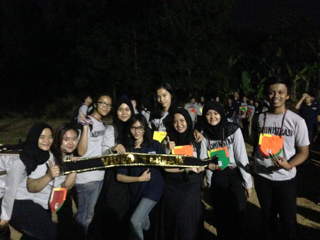 chan_azuka's tweet photo. Azulon #ClosingAdmKita2015 http://t.co/wiPMCNmNtQ