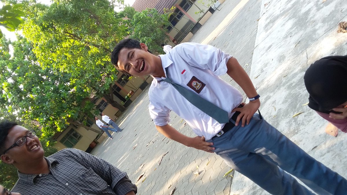 SENYUM PEPSODENT ! :D