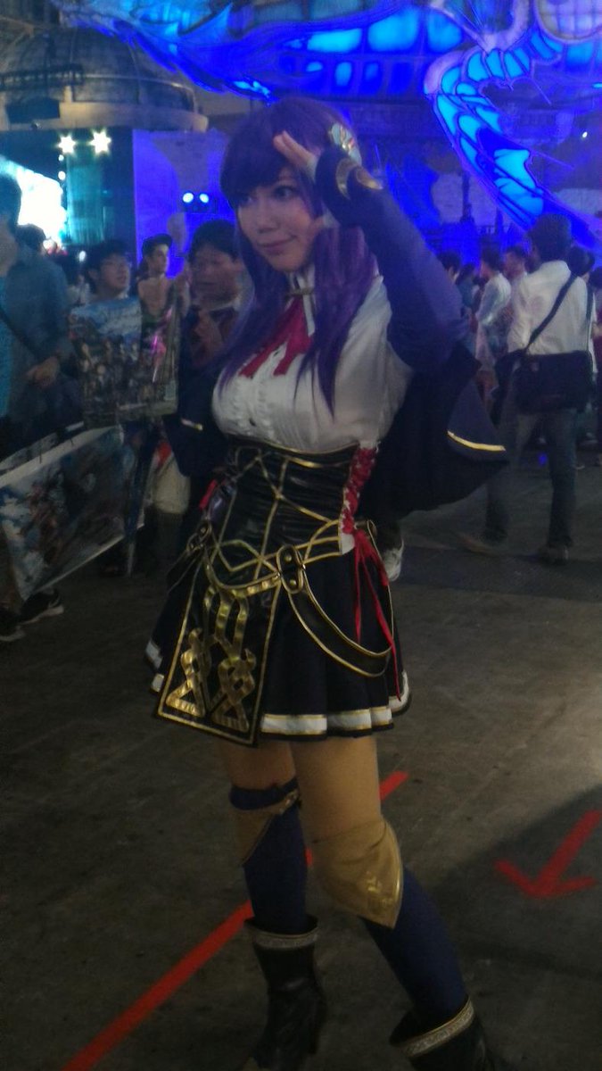 otacom_en's tweet photo. I will share more pictures after I get home http://t.co/UcsUitkFMH