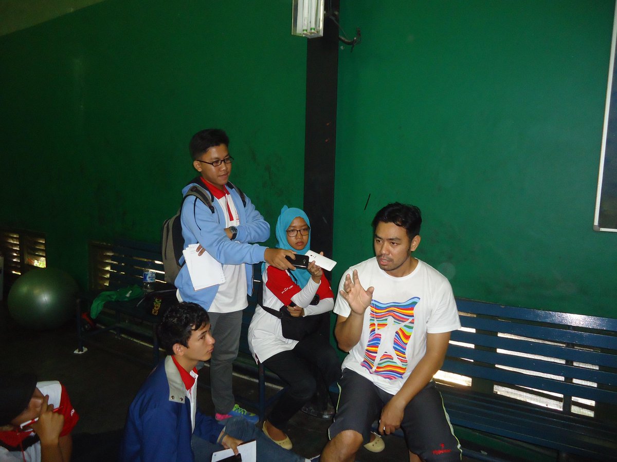 Lukman_alvent's tweet photo. ahahahaha... apalah-apalah http://t.co/RQzHdd3jZI
