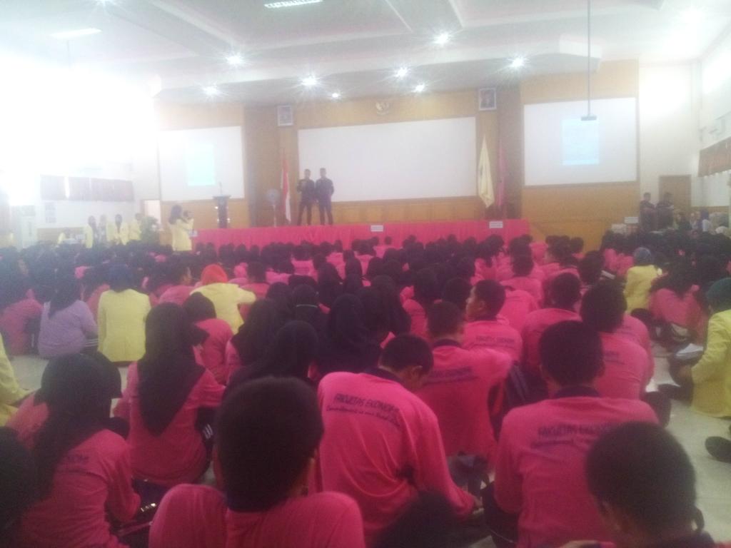 Suasana sosialisasi PKM di Krida Fakultas Ekonomi
<a href="/BEMFE_UNP/">Fakultas Ekonomi</a> <a href="/kridafeunp2015/">INFO KRIDA FE UNP 15</a> <a href="/Pramuka_UNP/">Pramuka UNP</a> <a href="/mediaUNP/">Media UNP</a>