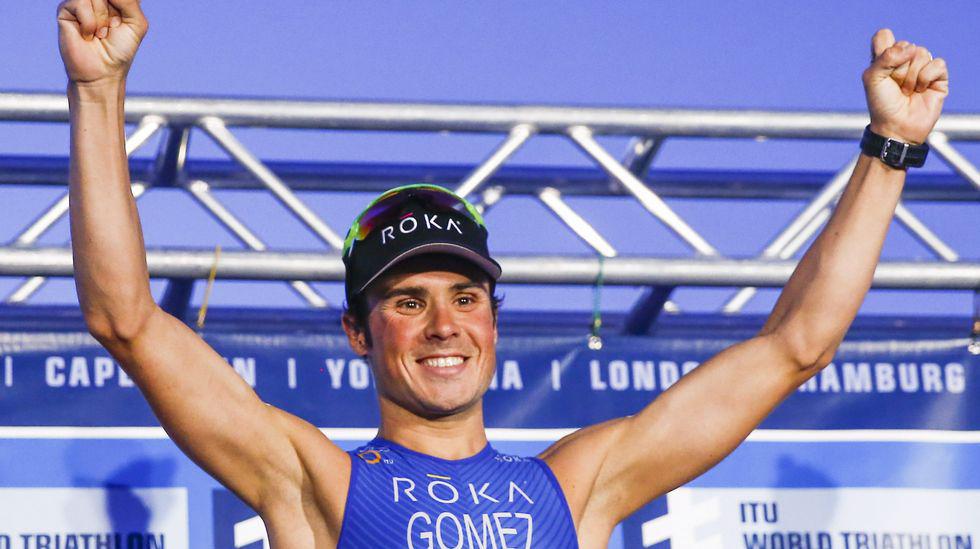 SportSocialClu6's tweet photo. PENTACAMPEÓN DEL MUNDO!!!! #triathlon
NOYA ya es "Leyenda"
BRUTAL!!
y #SuperMario Subcampeón!
http://t.co/S15GayxpXs http://t.co/QqpvAkpGe3