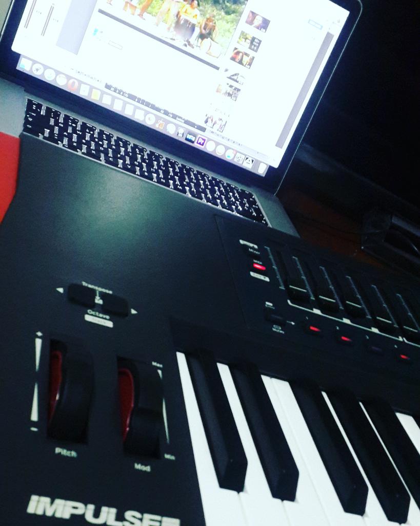 frankoMelodic's tweet photo. Ensayando #latierradelolvido #Carlosvives #Arcodeones #Impulse61 http://t.co/7zOjCLM5yO