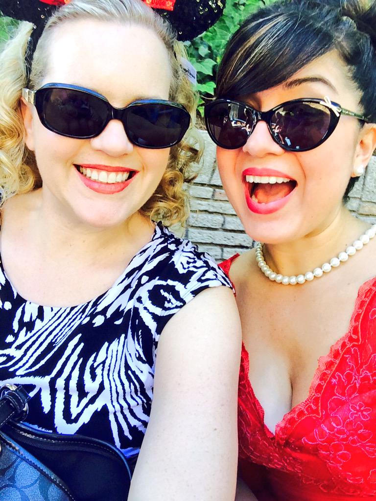 Aurora_XO's tweet photo. Can't stop looking at #DapperDay photos! Had the best time ever! #dapperday2015 #disneyland #vintage http://t.co/3s8SFA7xrv