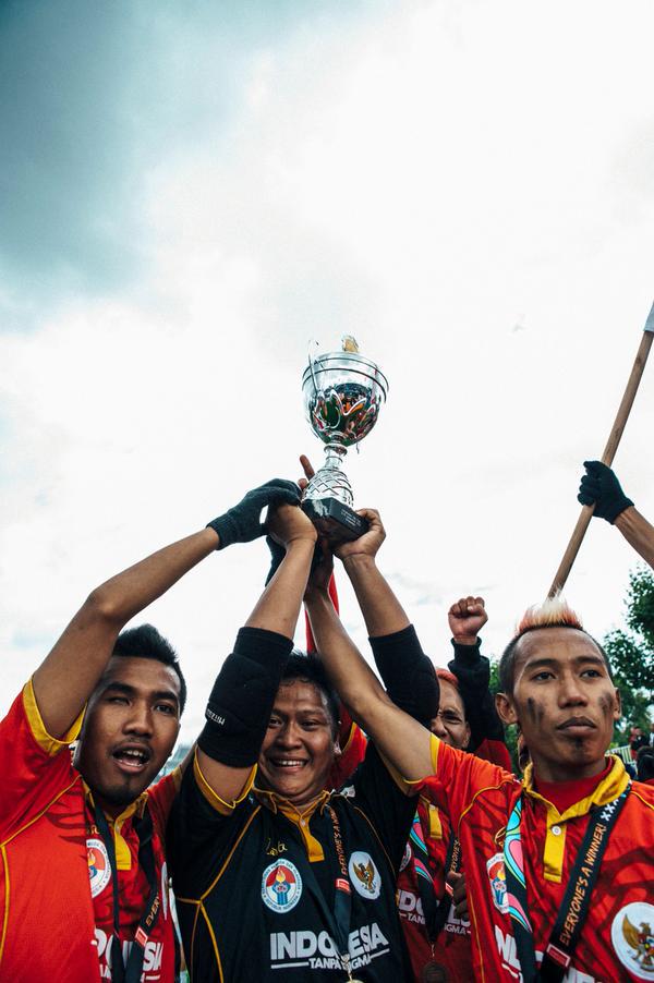 vamosfcmataram's tweet photo. Mangprang! Jabrik Anak Lombok yang berhasil mengharumkan nama Indonesia di Amsterdam.. @RumahCemara @infolombok http://t.co/isy1q9YMhK