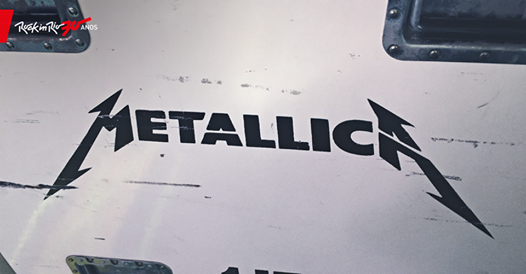 Alesneves's tweet photo. Comemoração dos 30 anos do #RockinRio2015 http://t.co/JnTJJNy2NR