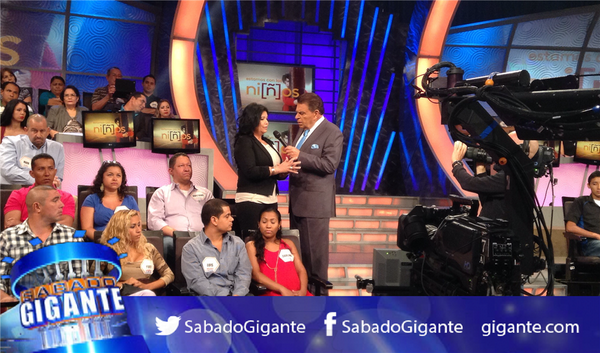 Agradecidos con Don Francisco y @SabadoGigante por su apoyo con #EstamosConLosNIños el año pasado. #SGHastaSiempre
