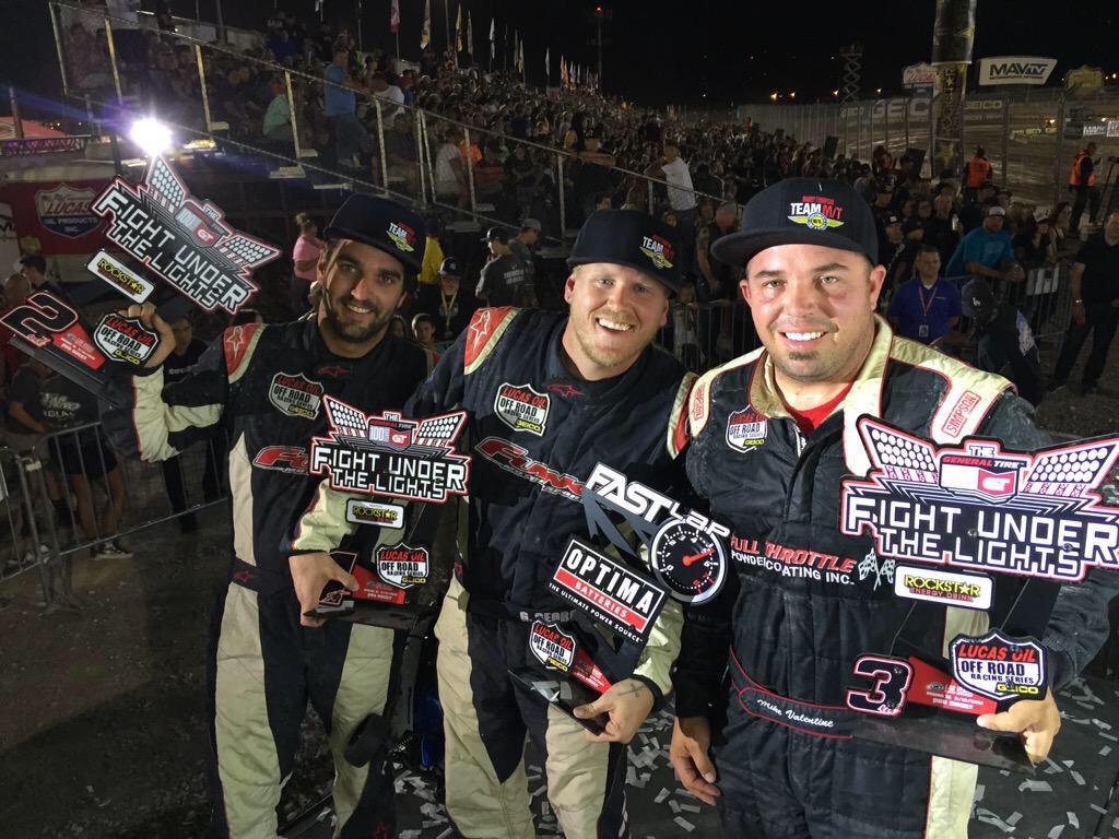 MickeyThompsonT's tweet photo. #teamMT #Back2Back Sweep @LOORRS #LasVegas #Probuggy! #GarrettGeorge 1st, @ChadGeorgeSXS 2nd &amp; #MikeValentine 3rd http://t.co/APM0o9X2Ng