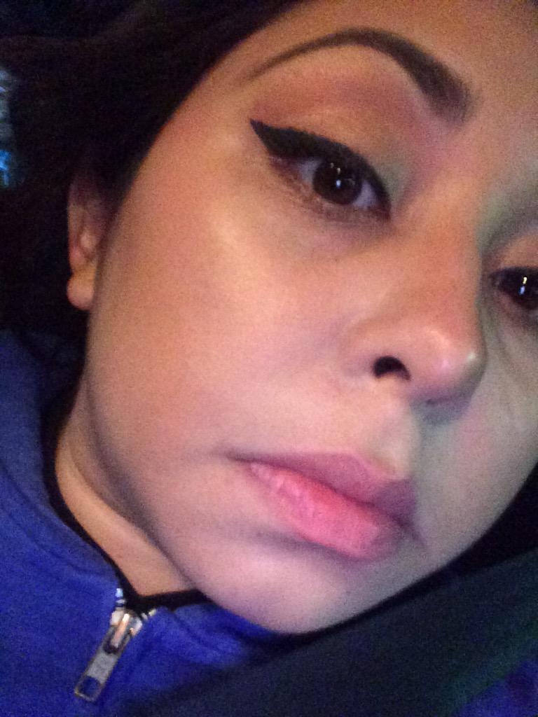 tachaa_'s tweet photo. Shoutout to @ChelseaVanesa  for the makeup . #needmakeuptips? #askHER.com ☺️ http://t.co/AwwyRbRGmg