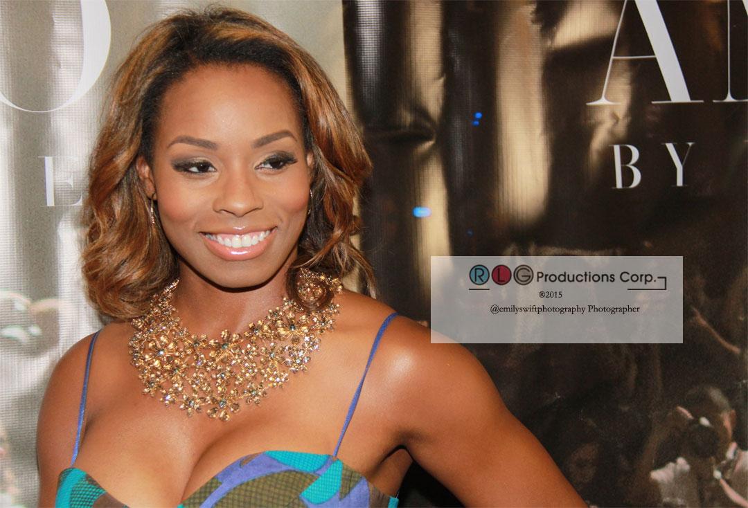 rlgrocks's tweet photo. #DevynSimone #InsideAmato #OTRC #NYC #NYFW Love At First Swipe. http://t.co/Zu04LEslgB