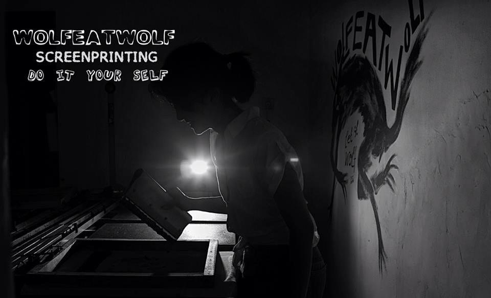 kangendro's tweet photo. WOLFEATWOLF SCREEN PRINTING #kaos #sablon #manual #DIY http://t.co/Uo7Ifb7Dzd