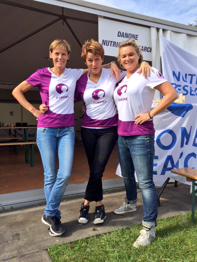 TooHotToHandleB's tweet photo. Leuk, #damtotdam met #Danone #TooHotToHandleBand http://t.co/3ewE2GfJdl