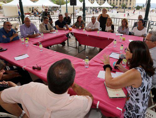 Corse_Matin's tweet photo. #Alzheimer : cerner la maladie pour rompre l'isolement #Ajaccio #JournéeMondialeAlzheimer 
http://t.co/QqVXRPsfP5 http://t.co/wc6sxBbU1V