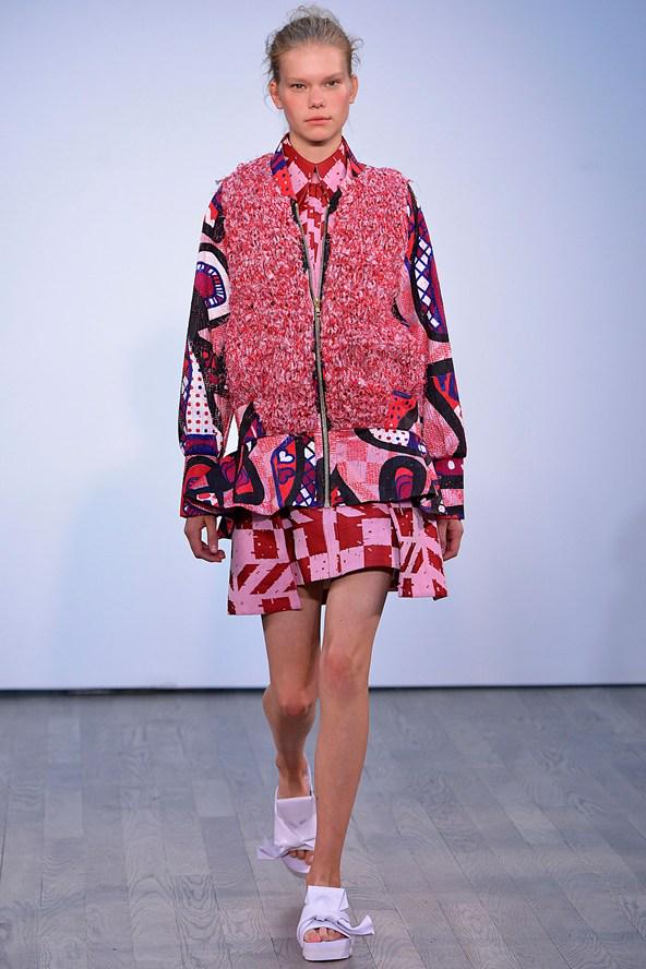 JMMSuffolk's tweet photo. Vita at London Fashion Week for Teatum Jones http://t.co/STM0MMhhcP