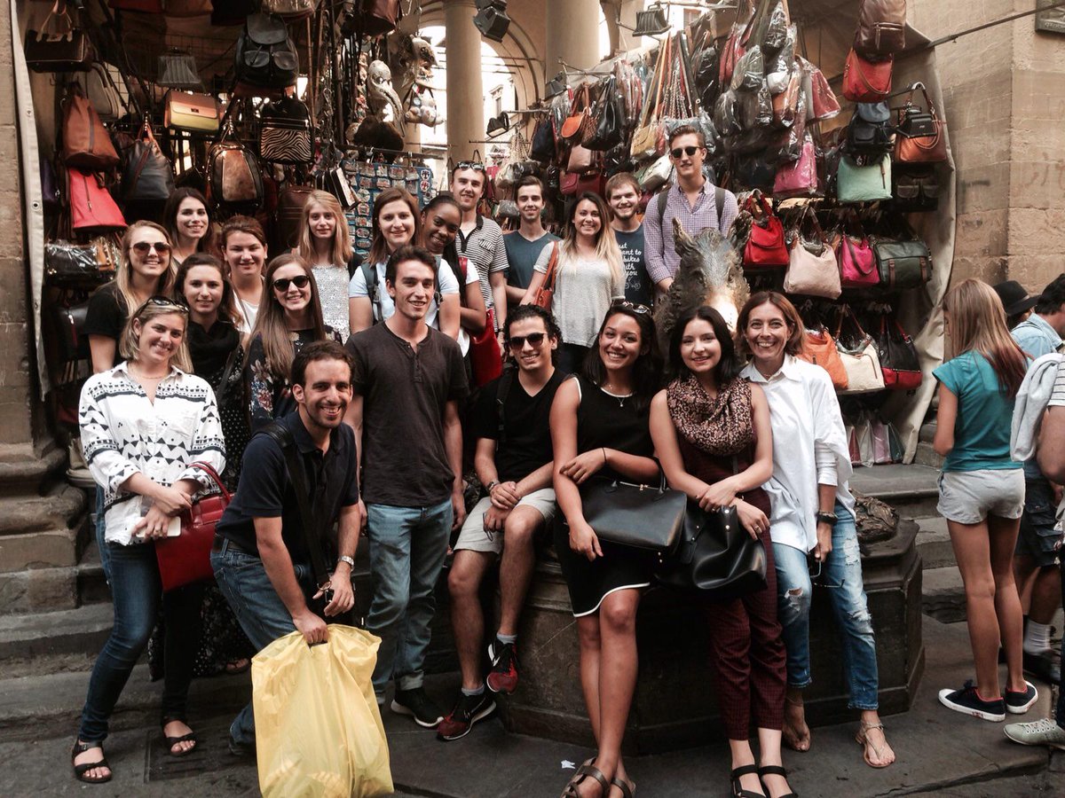 UofARomeCenter's tweet photo. #Florence!
#UofARomeCenter @CLollobrigida http://t.co/04S65oiYmF