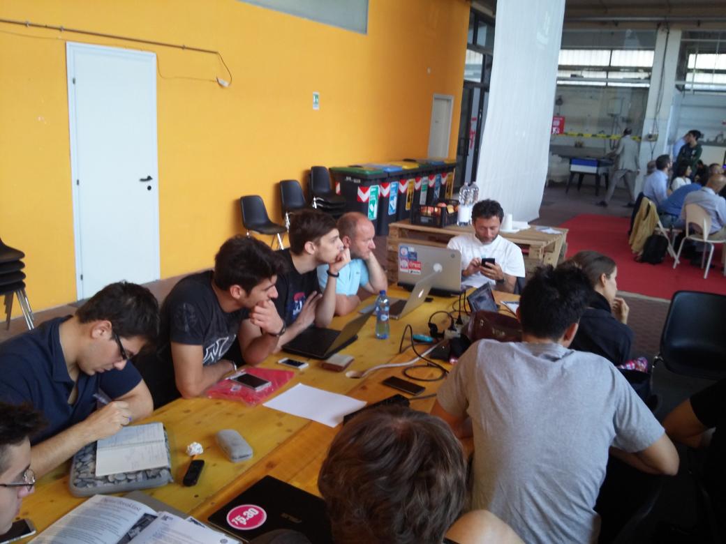 egodomenico's tweet photo. Foto evento gruppi a lavoro #Hackathon Open Data MircoCavallari  Memexposed #DChampFE @DigitalChampITA http://t.co/6QZdtlgUm6